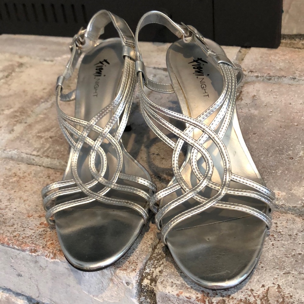 Silver short heel shoes size 7